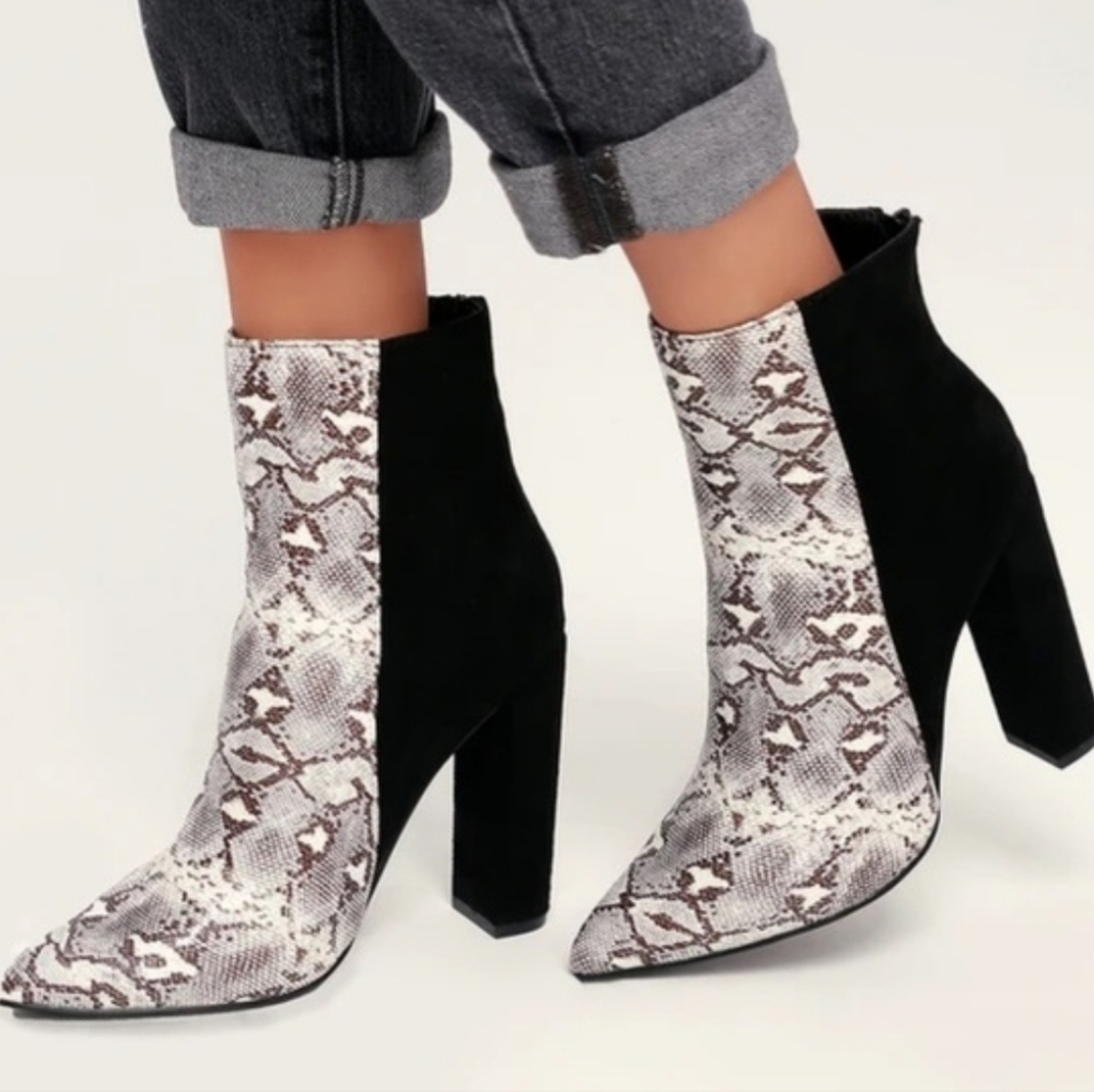 Lulu's Black and Snake Pattern Ankle Boots. Excellent Condition Size 7.5